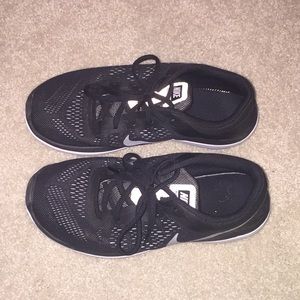 Nike Flex 2016 Black Shoes